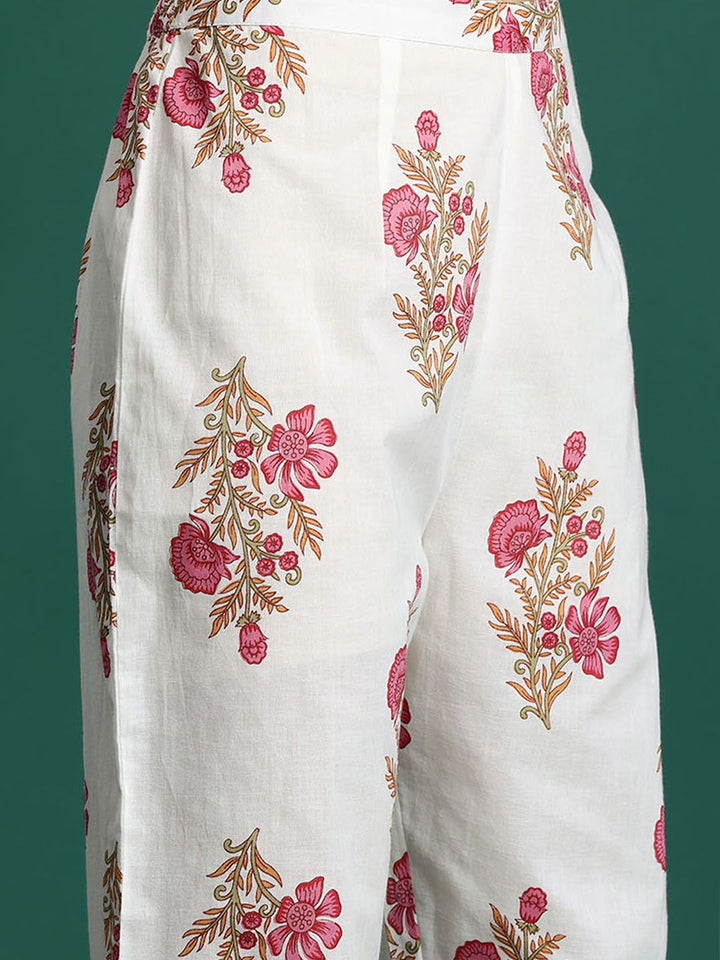 Indo Era Women Floral Printed Pure Cotton Kurta with Trousers
