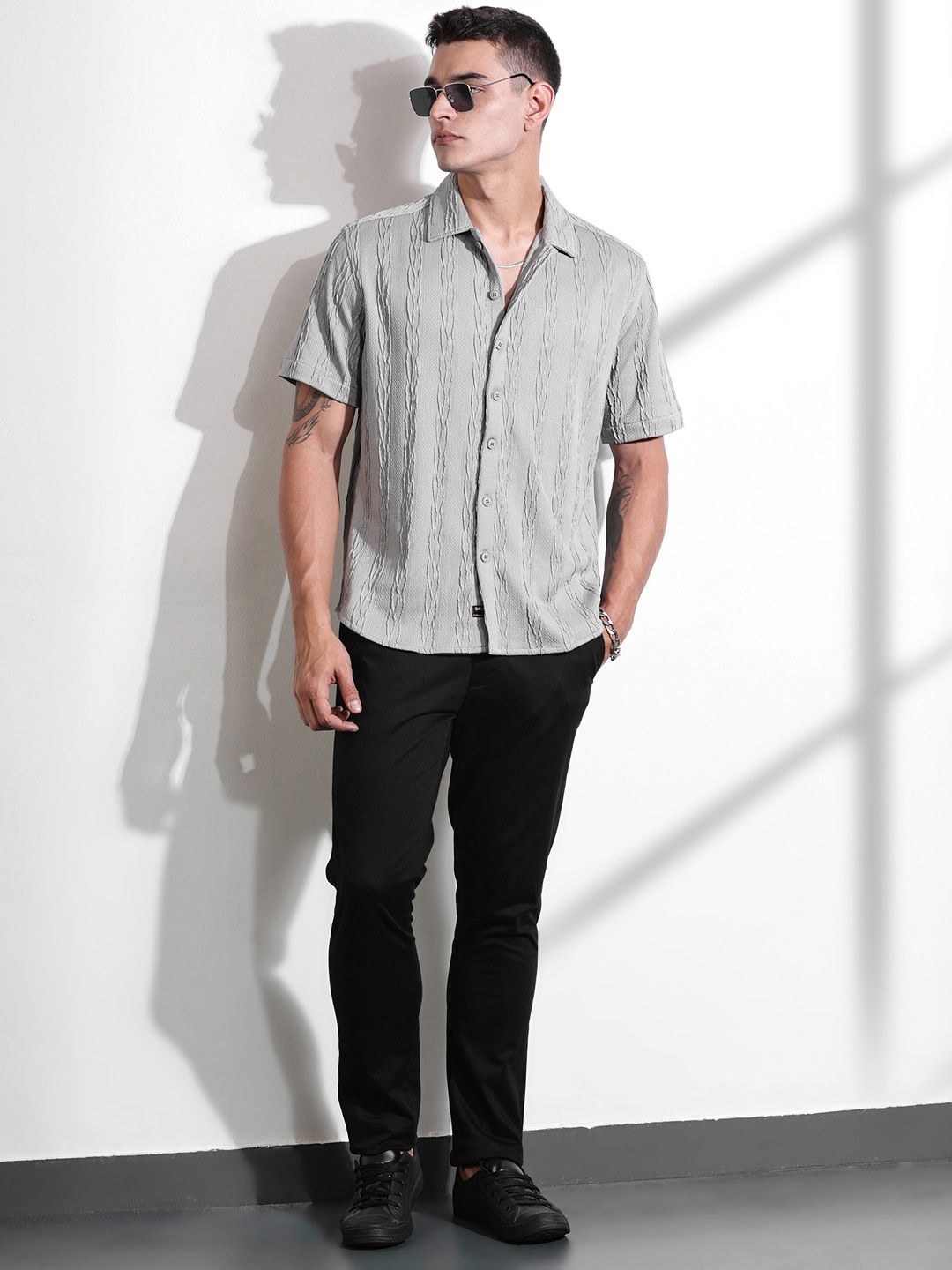 Thomas Scott Men Smart Fit Cutaway Collar Textured Casual Shirt
