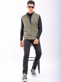 The Indian Garage Co Men Sleeveless Zip-Front Reversible Bomber Jacket