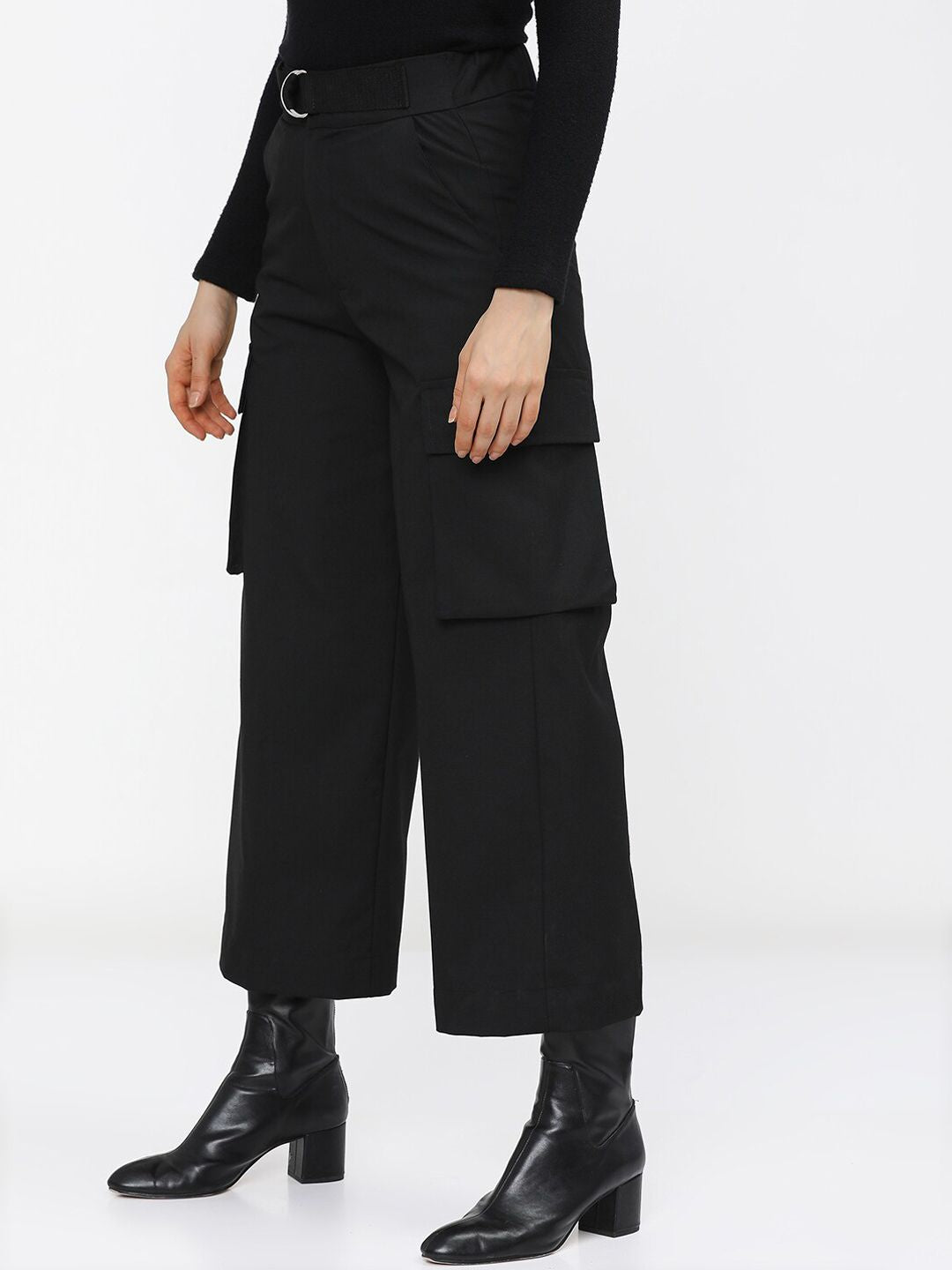 Tokyo Talkies Women Black Straight Fit Cargos Trousers