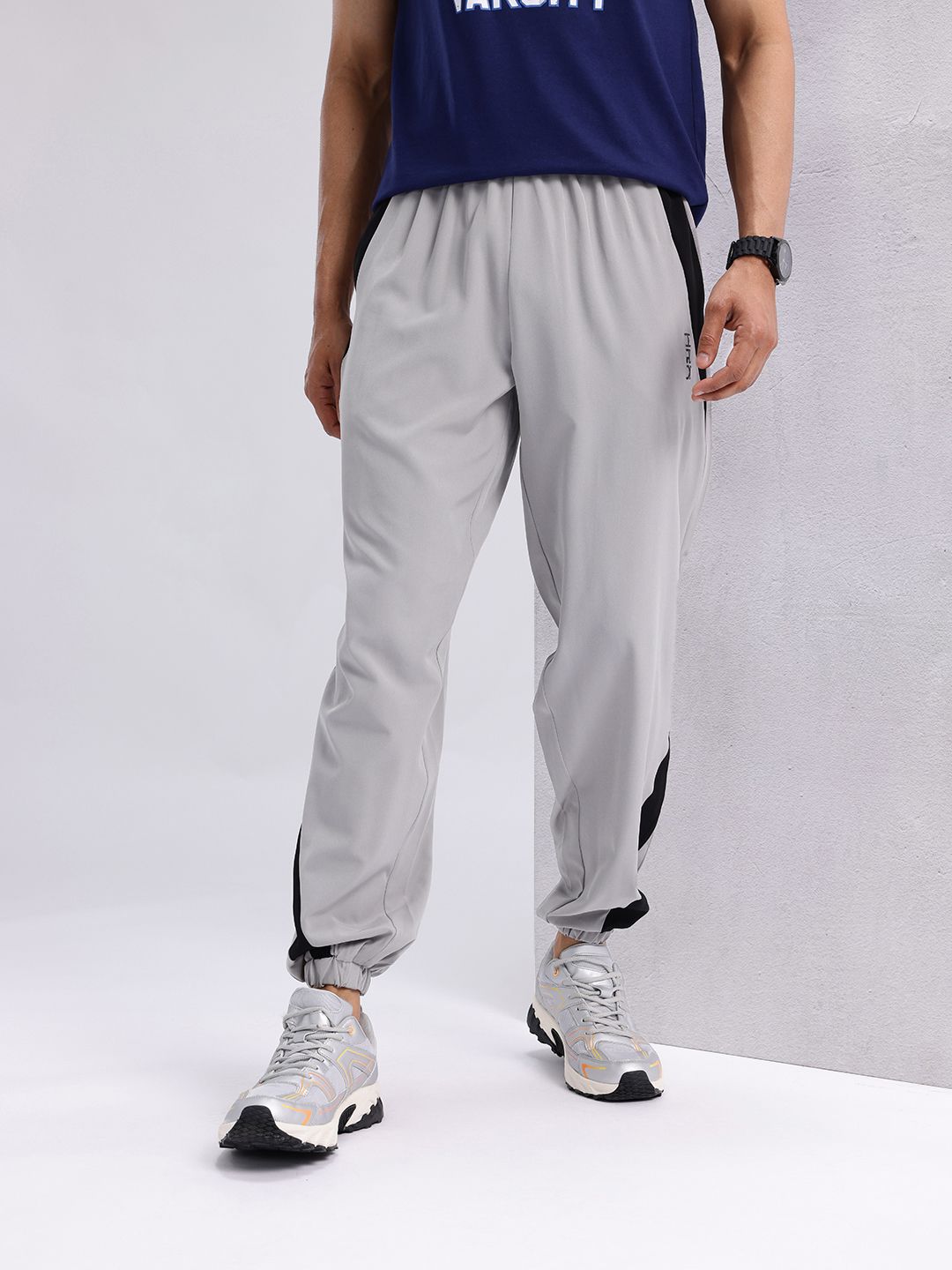 HRX by Hrithik Roshan Men Regular Fit Joggers