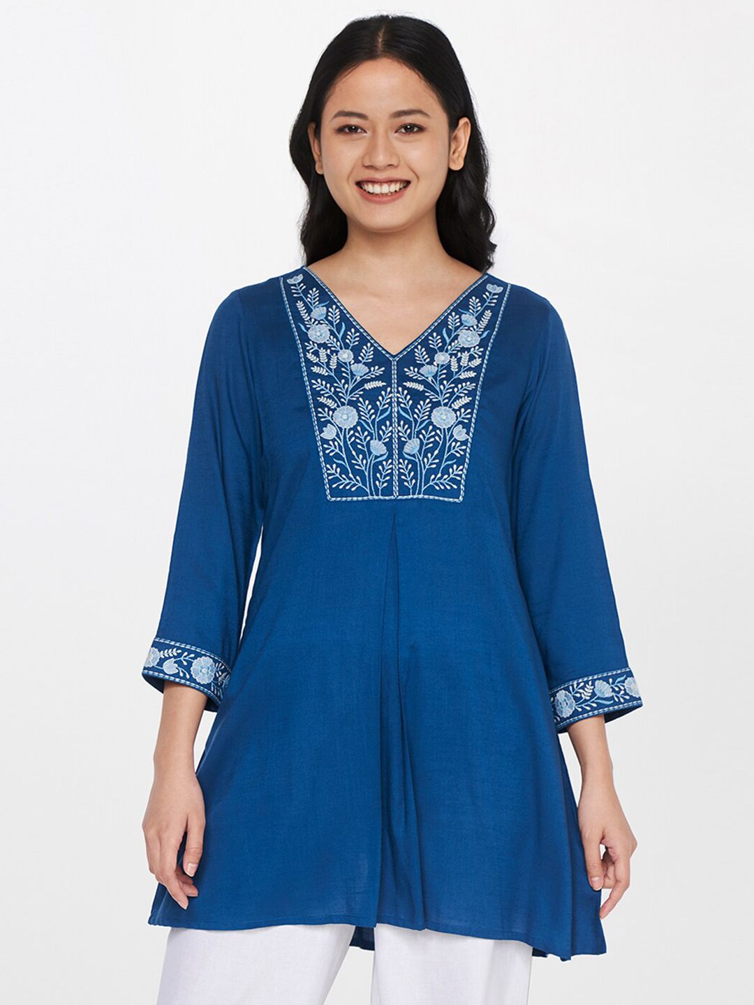 Global Desi Blue & White Viscose Rayon Embroidered Tunic