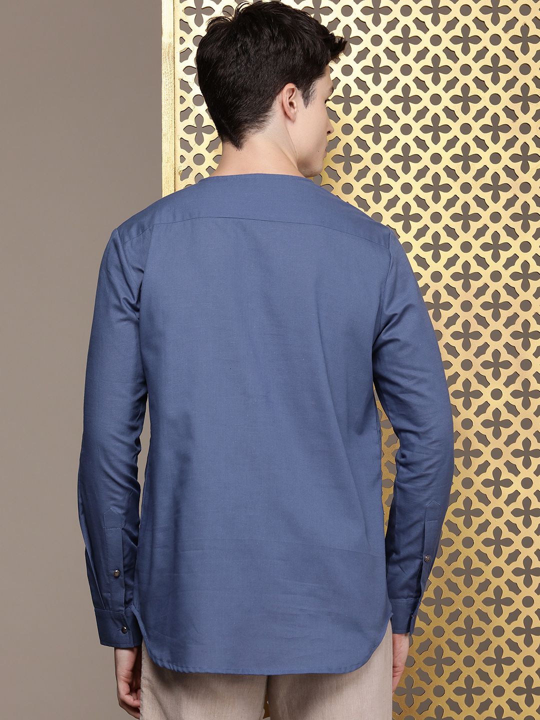 House of Pataudi Solid Round-Neck Rozana Short Kurta