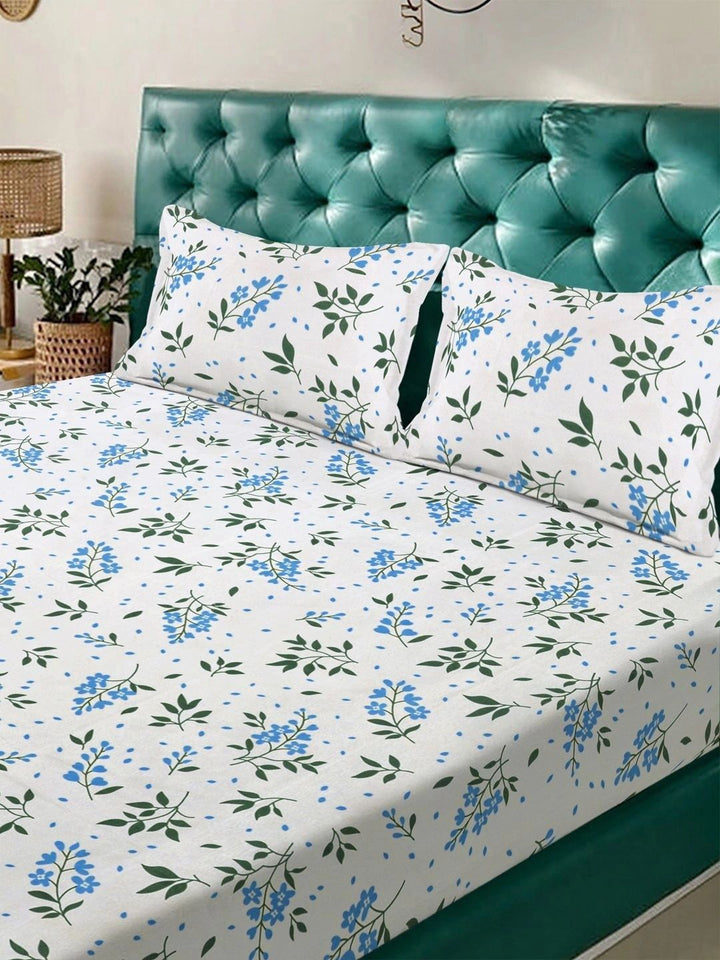 Moda Rapido X KLOTTHE White & Blue Floral 300 TC King Bedsheet with 2 Pillow Covers