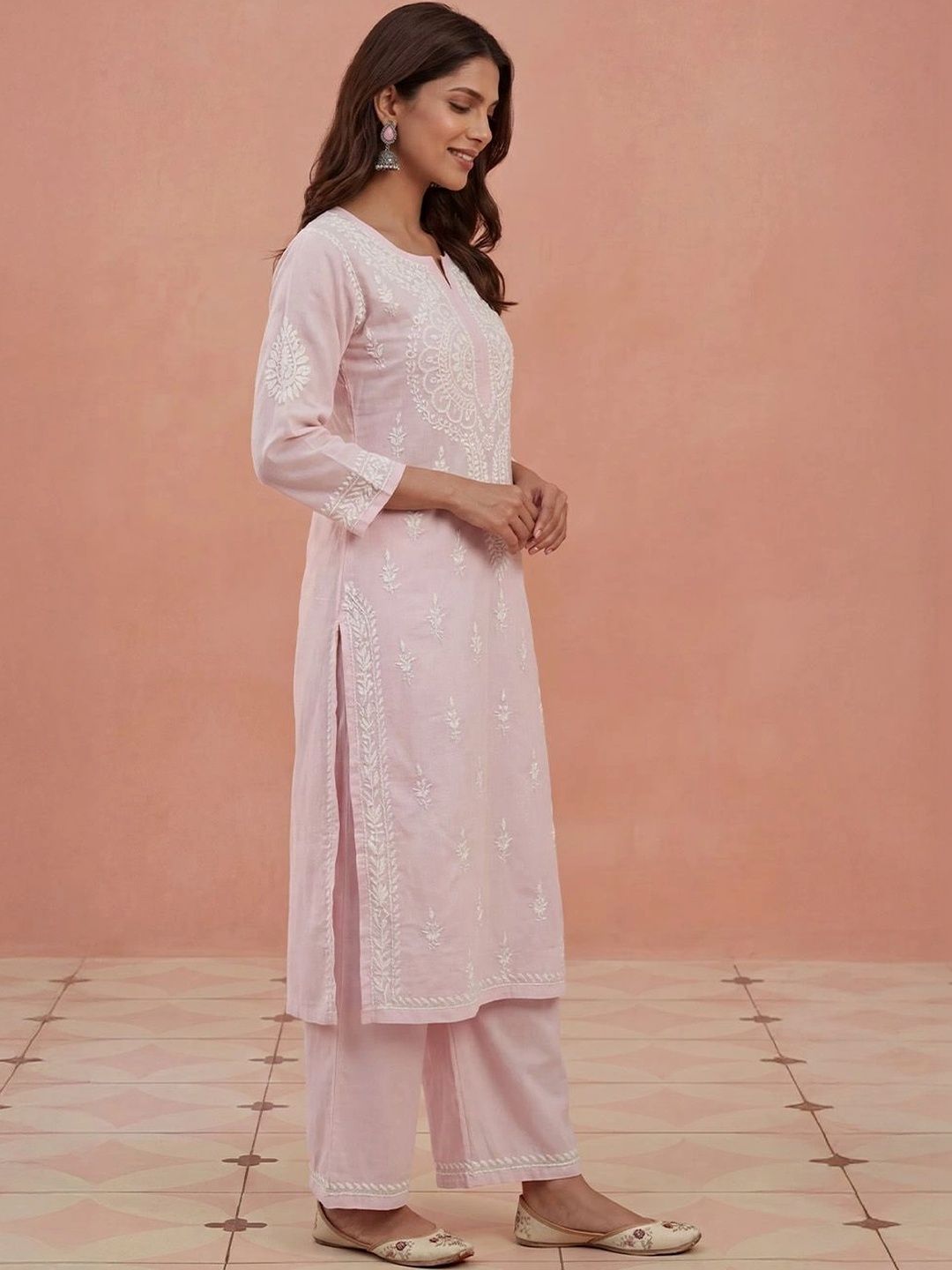 House of Chikankari Women Regular Chikankari Kurta with Trousers