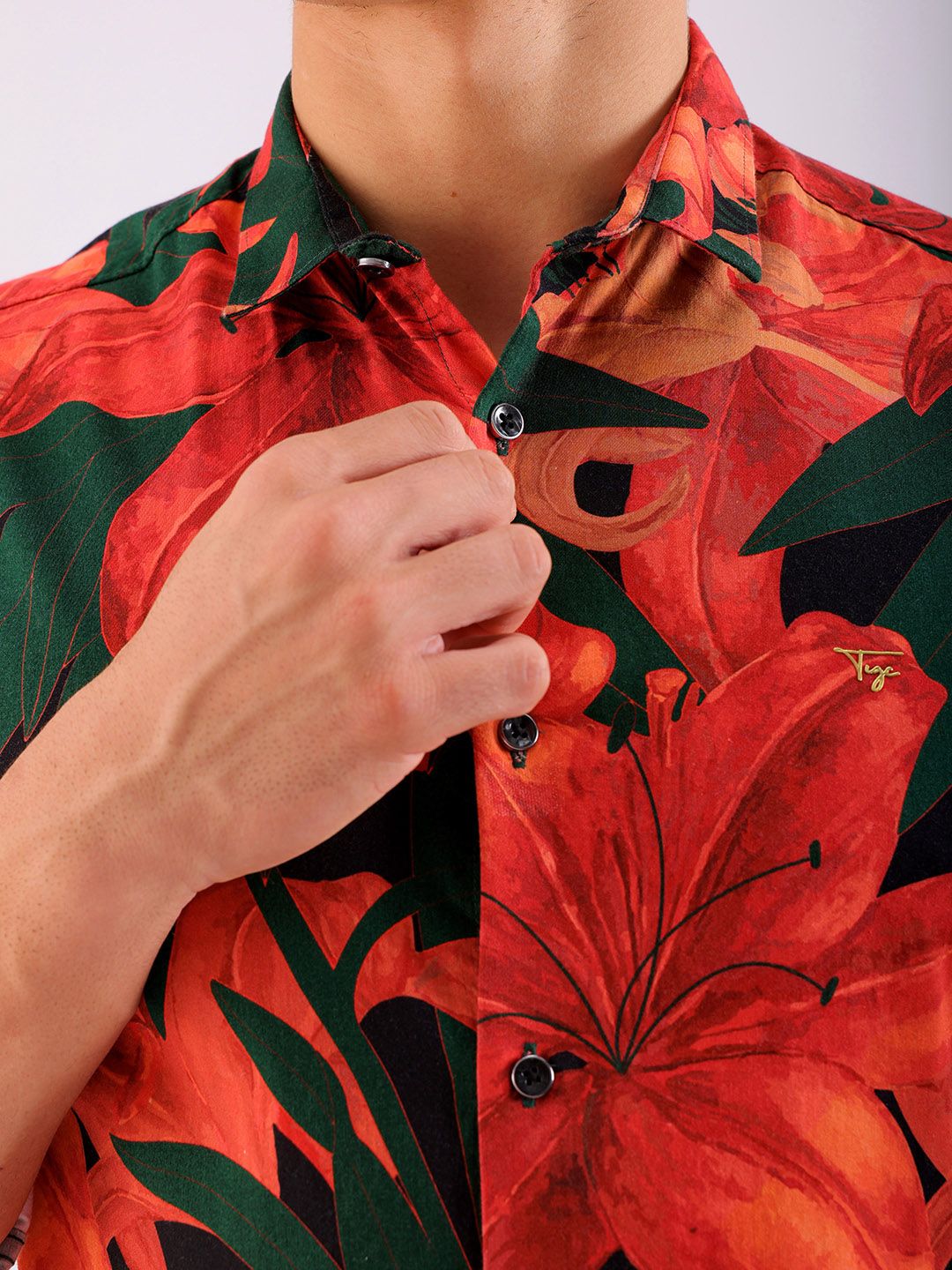 The Indian Garage Co Men Slim Fit Floral Printed Opaque Casual Shirt