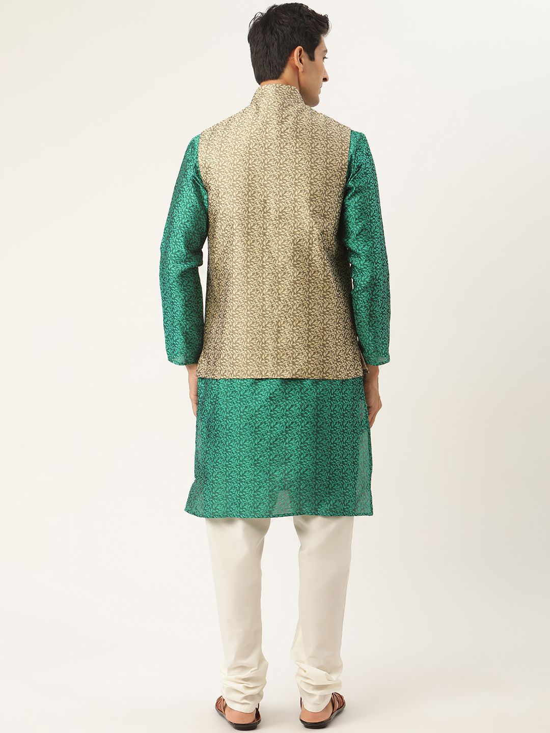 SOJANYA Men Green Self-Design Kurta with Churidar & Nehru Jacket