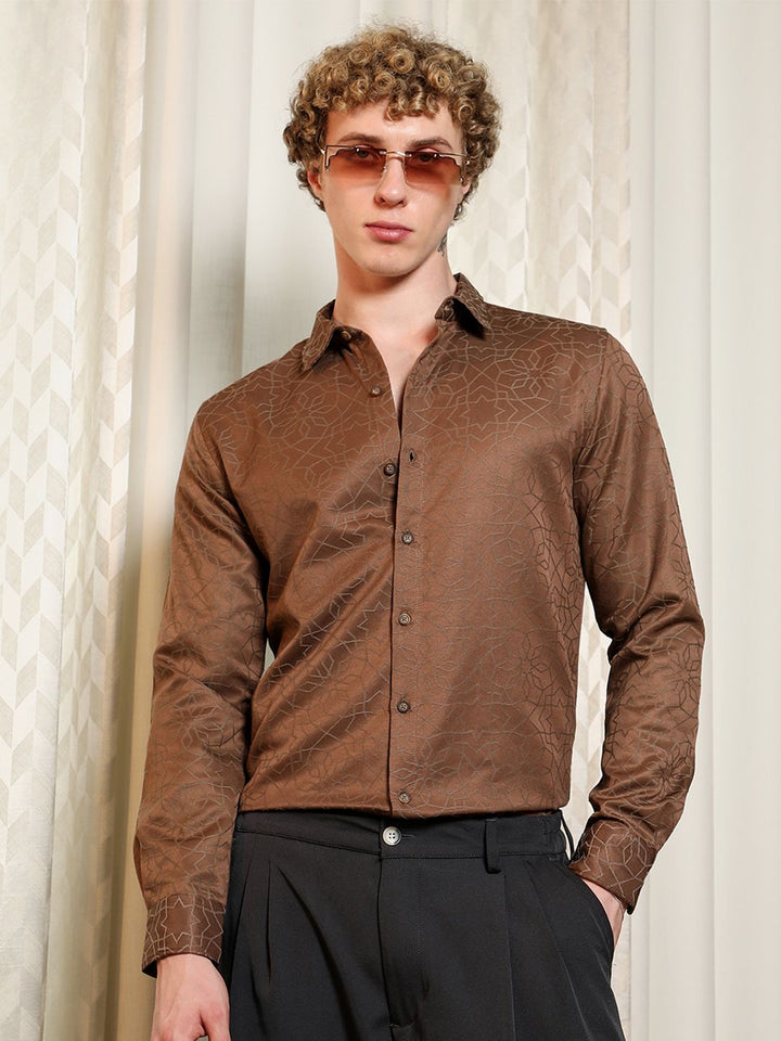 Campus Sutra Men Comfort Fit Geometric Printed Spread Collar Cotton Casual Shirt