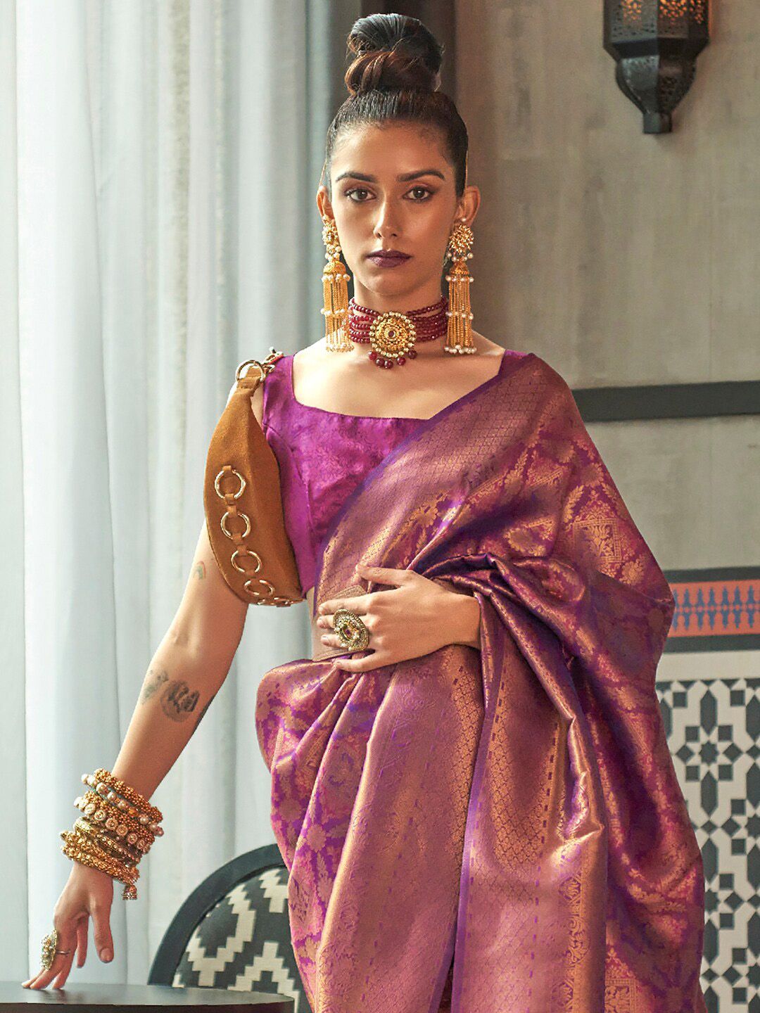Saree mall Ethnic Motifs Zari Silk Blend Kanjeevaram Sarees