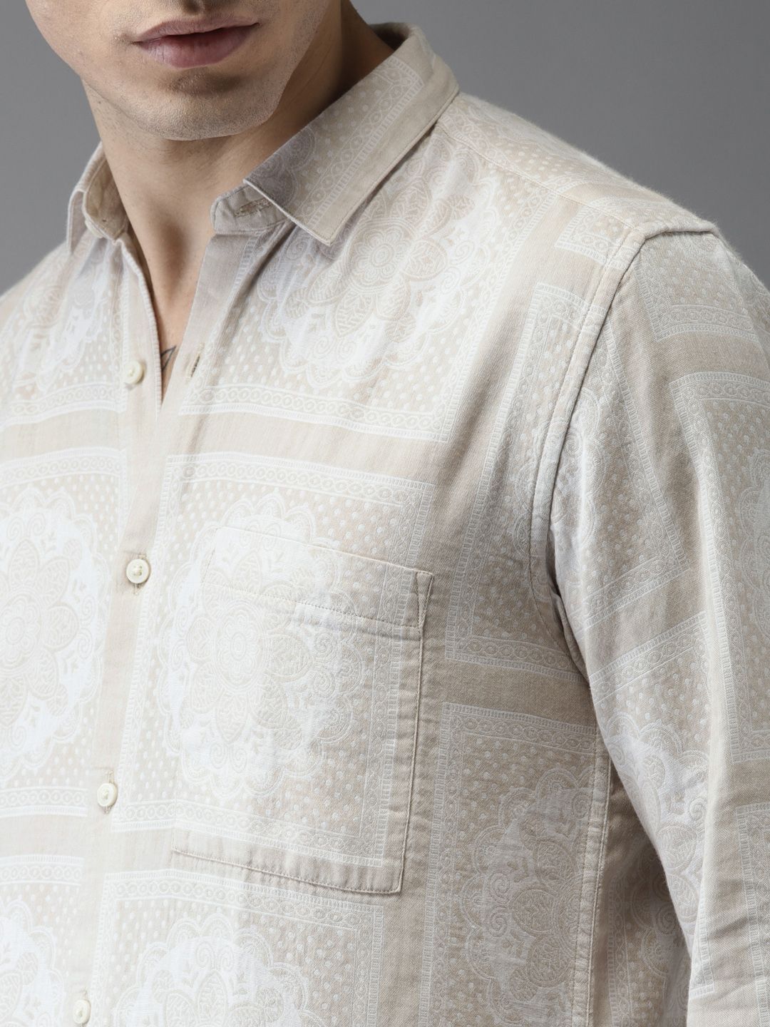 Bene Kleed Men Beige Slim Fit Self Design Casual Shirt