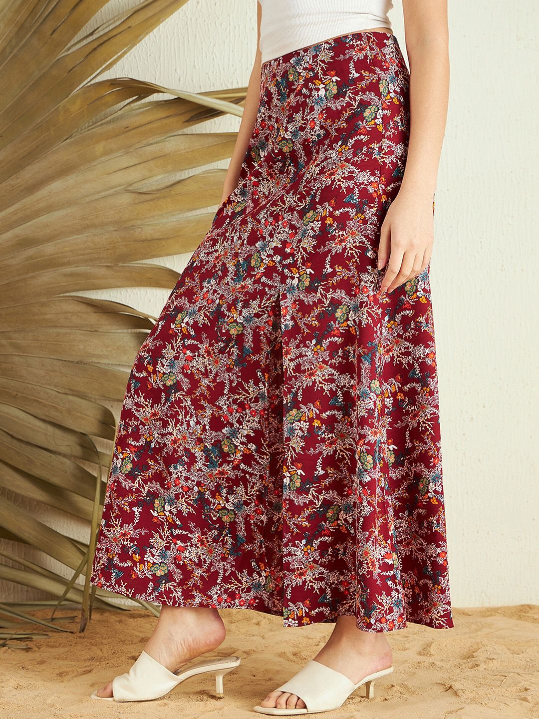 Berrylush Maroon Floral Printed High Rise Side Slit Maxi Skirt