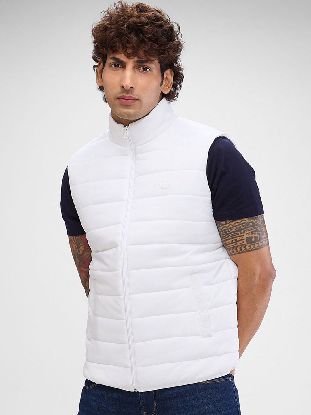 SPYKAR Men Sleeveless Regular Fit Padded Jacket