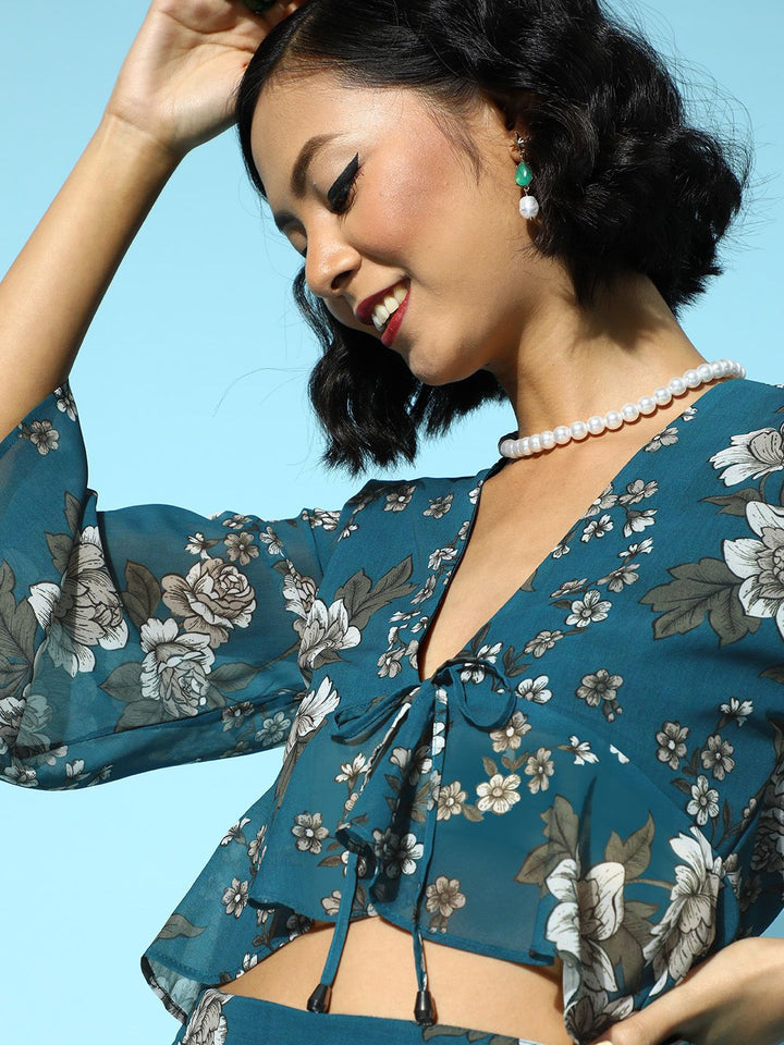 SASSAFRAS Women Tranquil Teal Floral Cropped Top