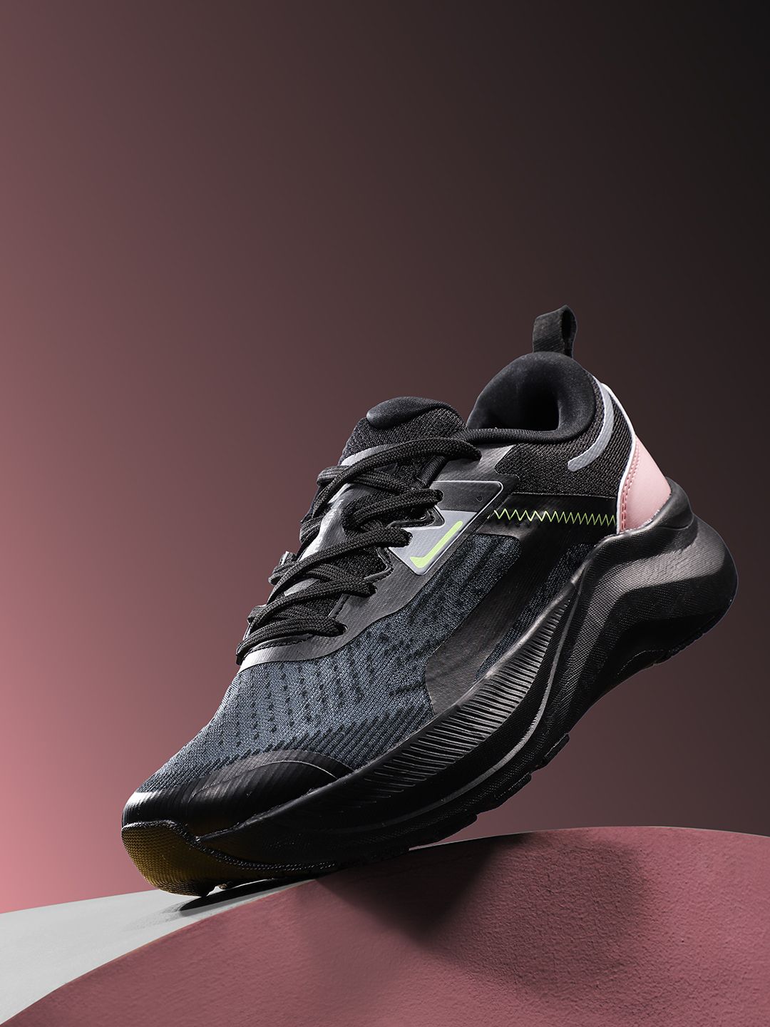 HRX by Hrithik Roshan Women IGNITE RUN Mesh Walking Shoes