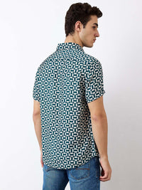 SPYKAR Men Spread Collar Geometric Printed Casual Shirt