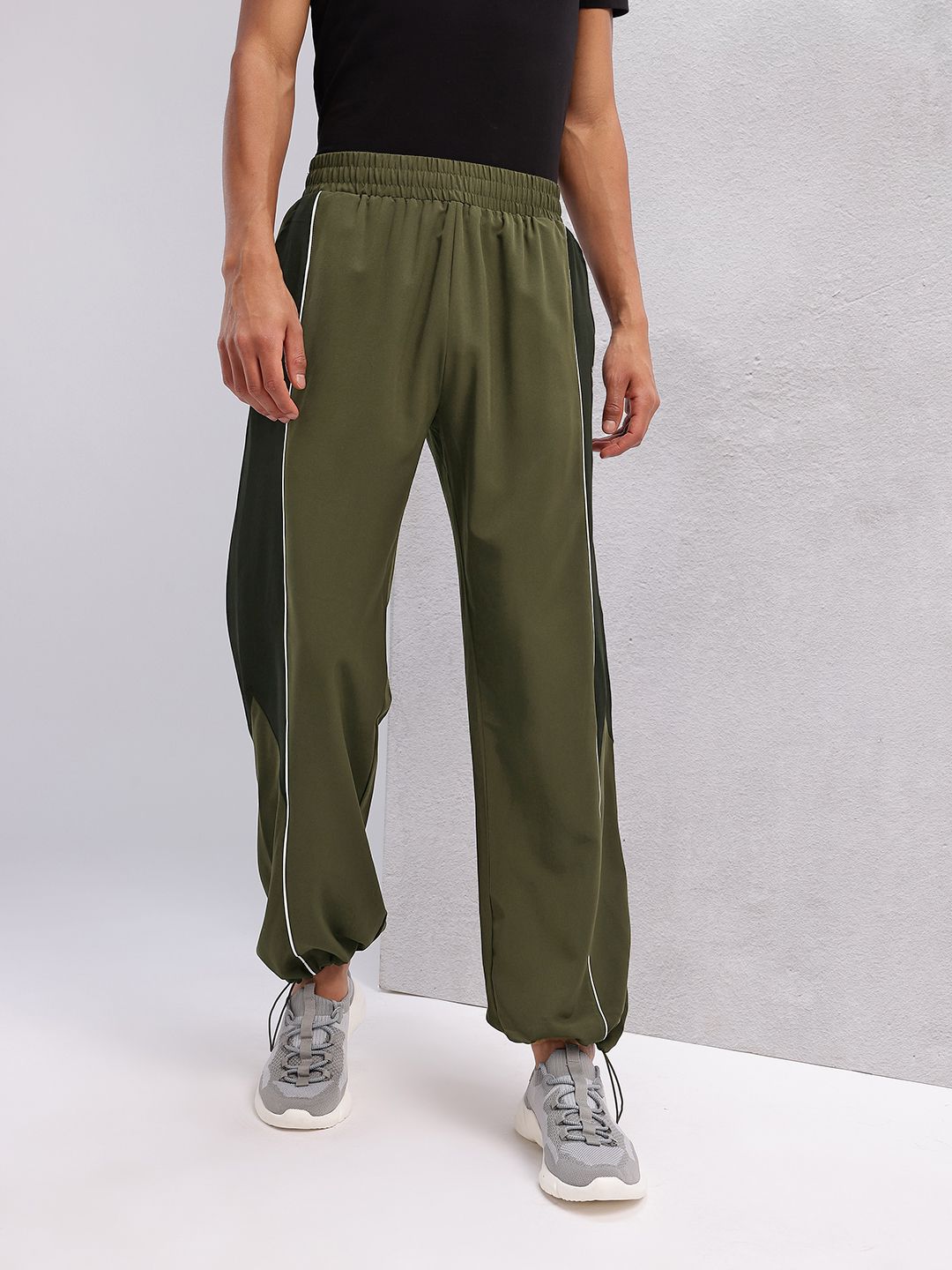 HRX by Hrithik Roshan Men Lifestyle Track pants