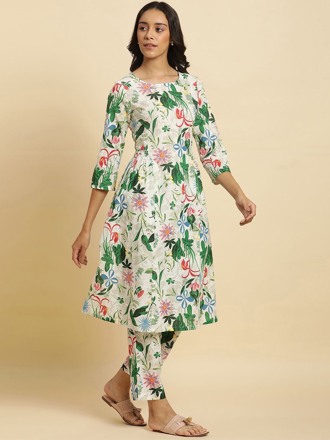 W Floral Printed Regular Pure Cotton Kurta With Trousers