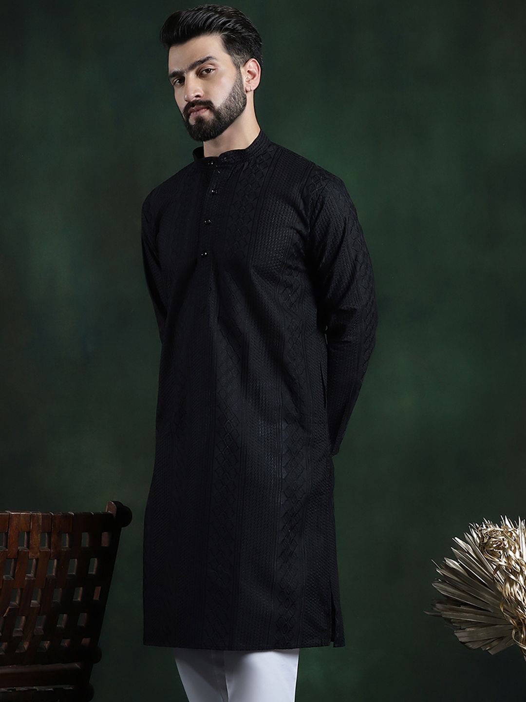 SOJANYA Ethnic Motifs Embroidered Mandarin Collar Thread Work Cotton Straight Kurta