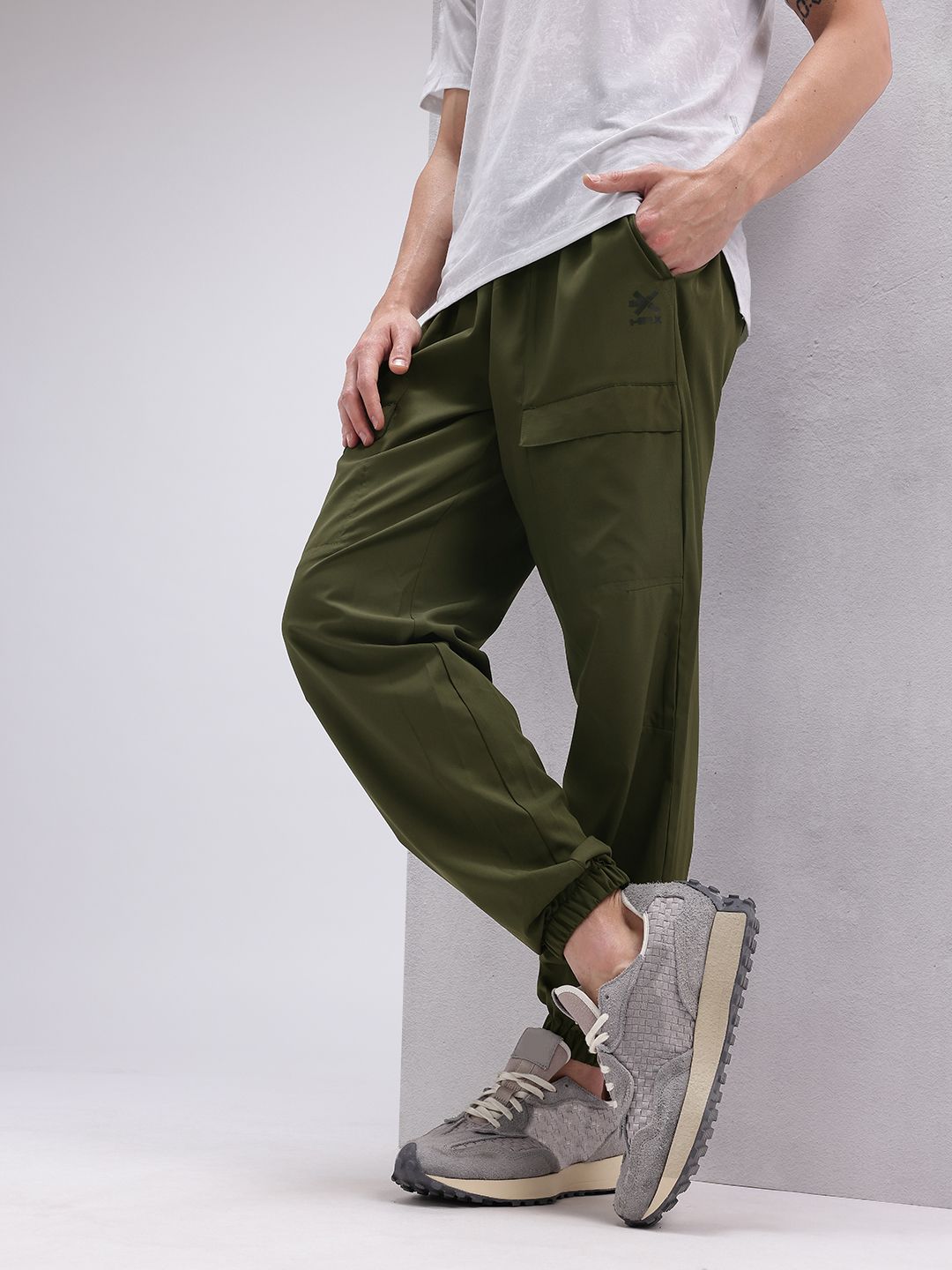 HRX by Hrithik Roshan Men Lifestyle Cargo-Style Joggers