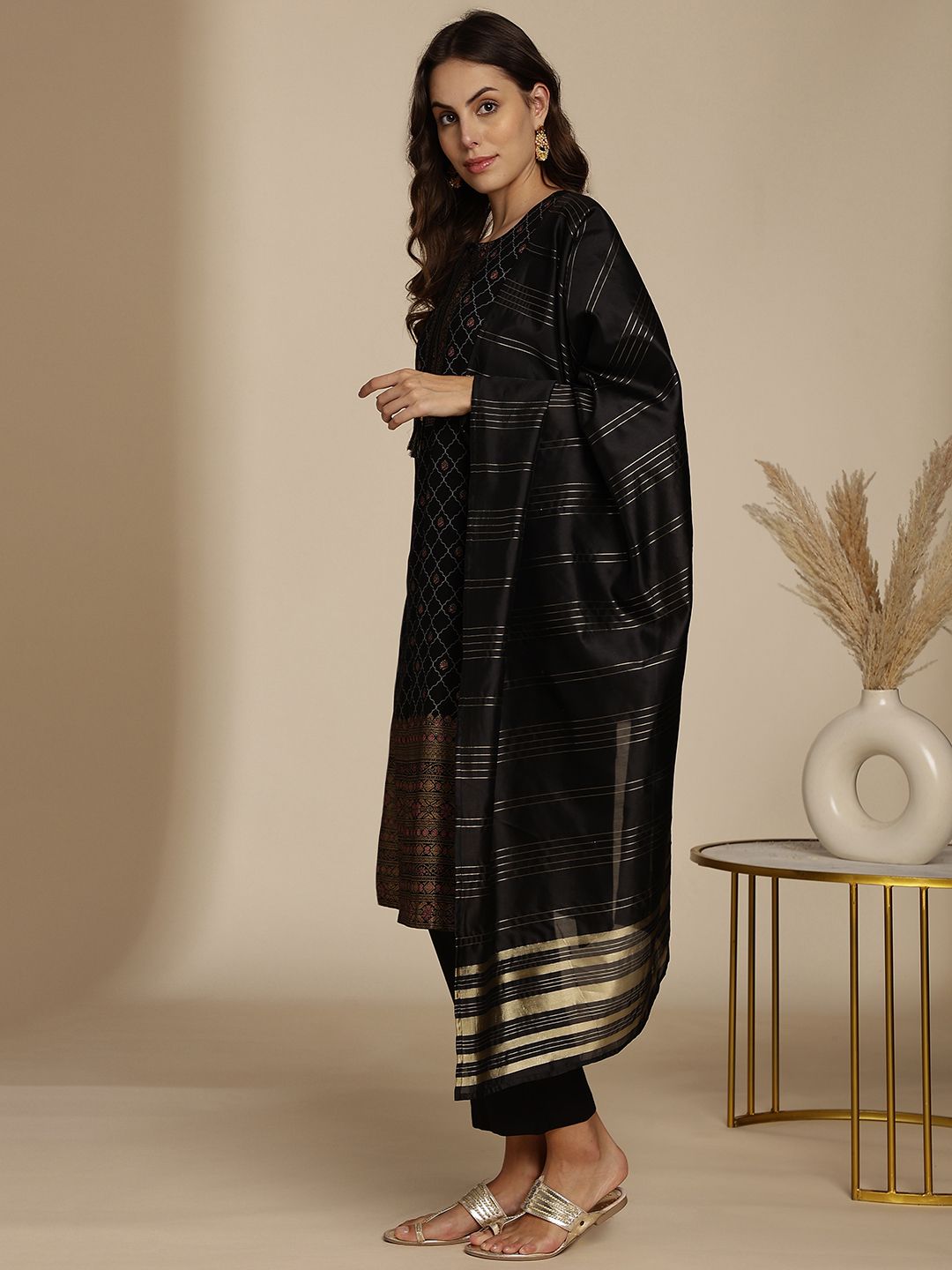 Anouk Women Ethnic Motifs Printed Kurta with Trousers & With Dupatta