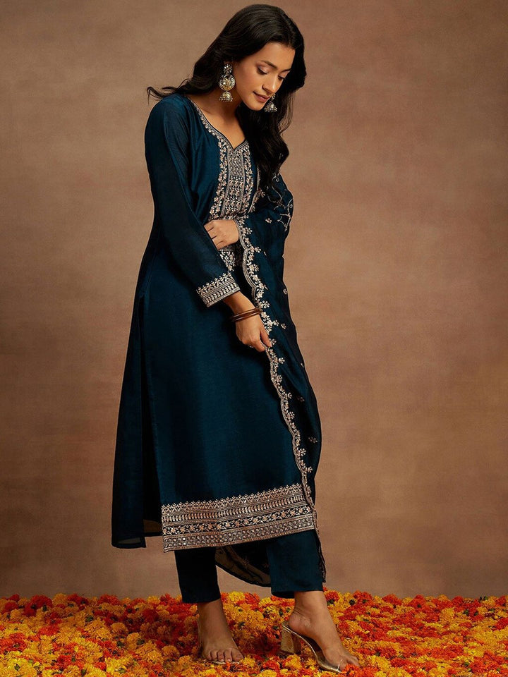 Libas Yoke Design Sequinned Straight Kurta with Trousers & With Dupatta