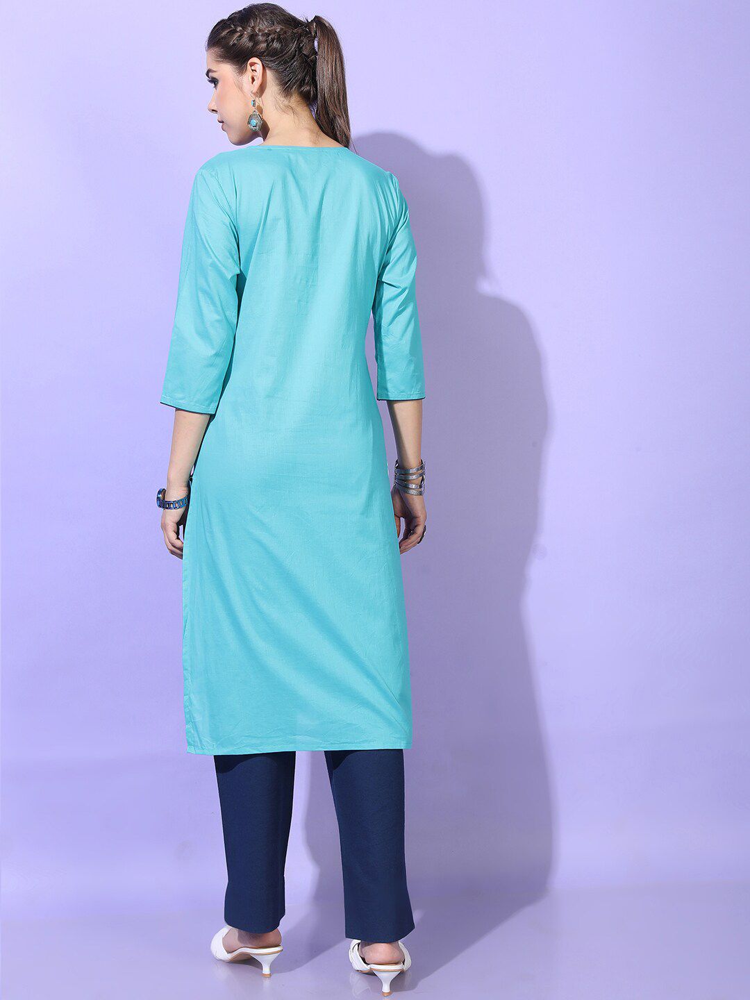 Vishudh Women Classy Blue Cotton Kurta