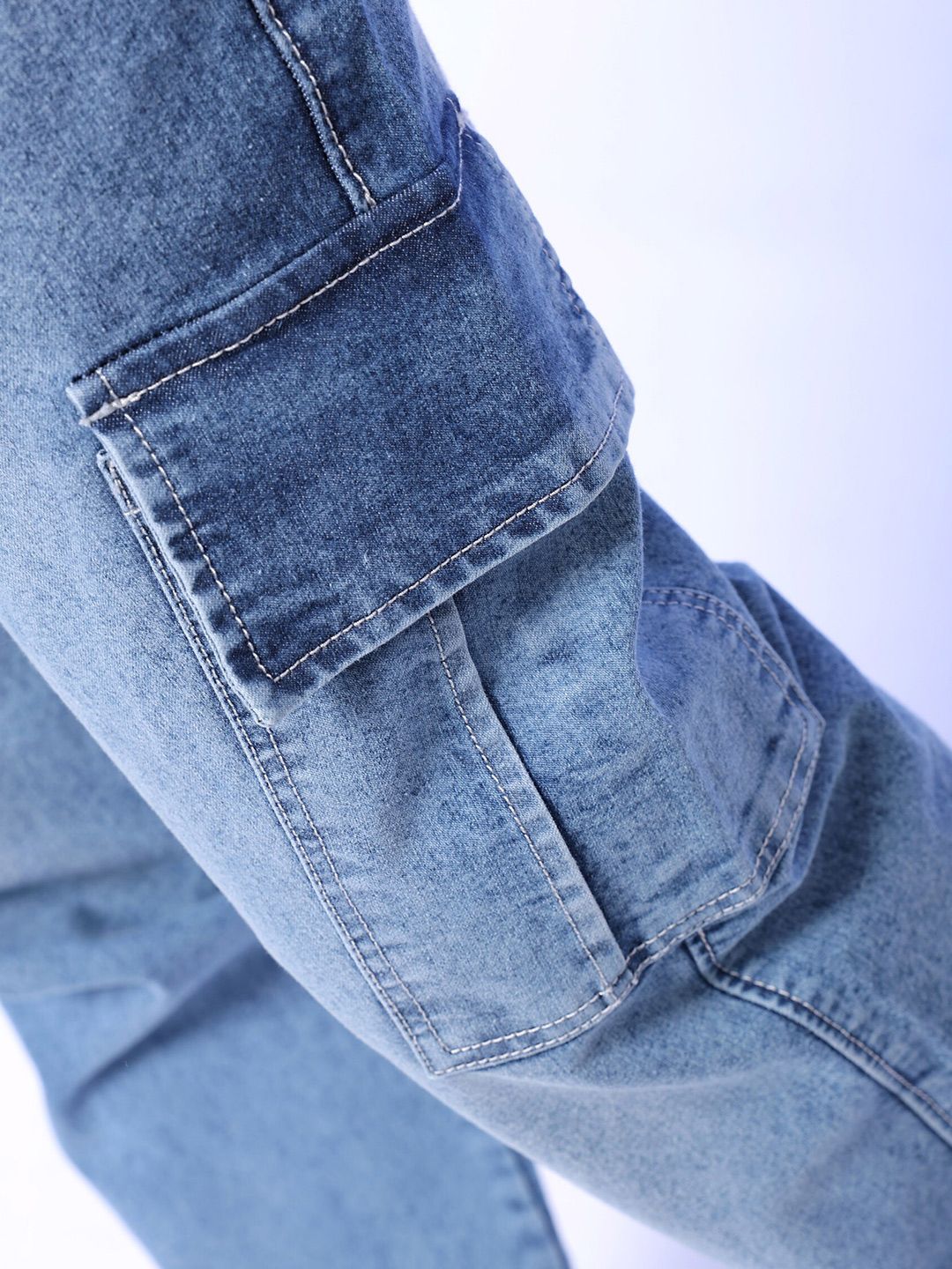 The Indian Garage Co Men Mid-Rise Heavy Fade Stretchable Cargo Jogger Jeans