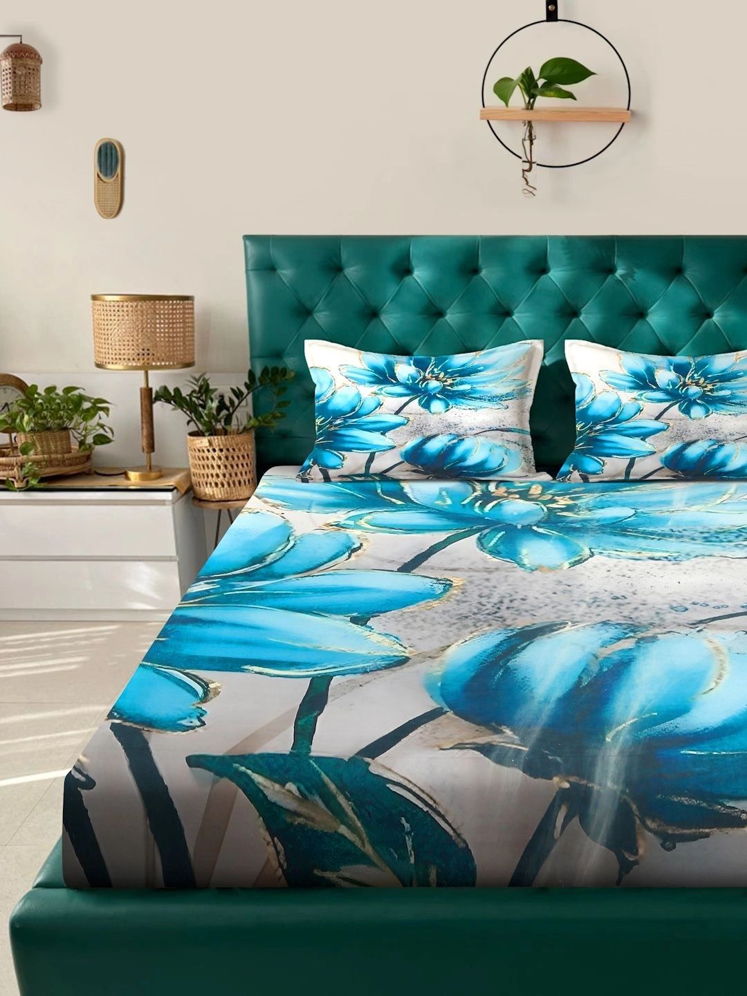 Moda Rapido X KLOTTHE Turquoise Blue & White Floral 400 TC Bedsheet with 2 Pillow Covers