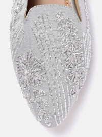 House of Pataudi Leather Embellished Ethnic Mules