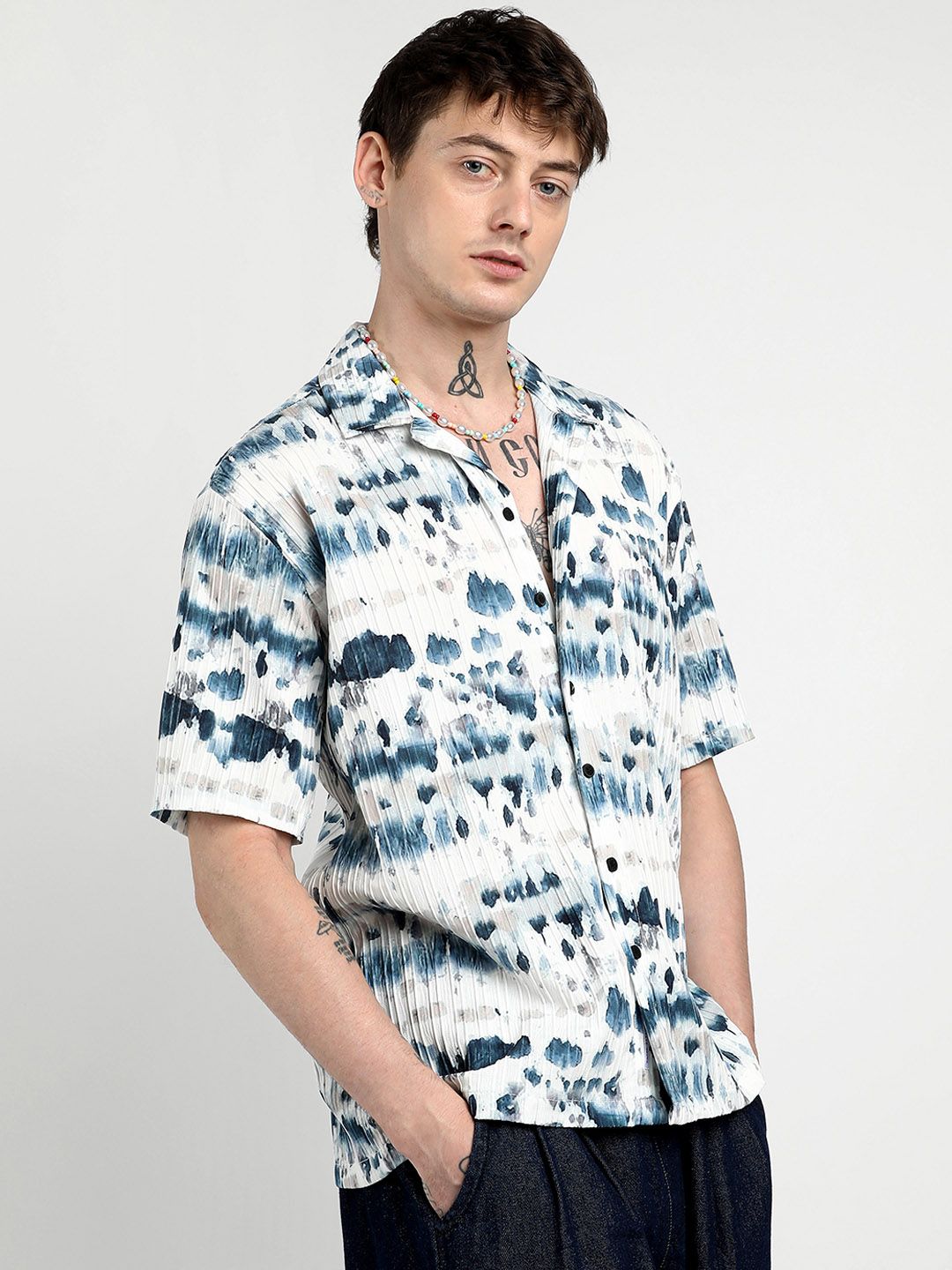 Campus Sutra Men Comfort Cuban Collar Water Strokes Printed Oversized Casual Shirt