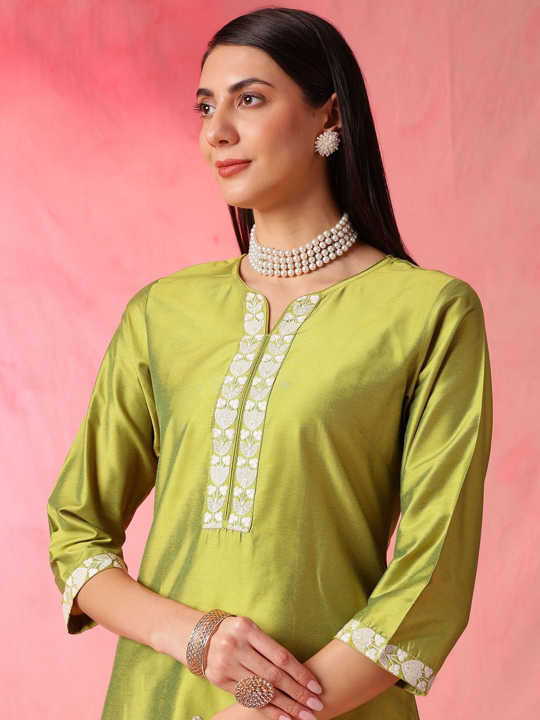 Anouk Floral Embroidered Regular Thread Work Straight Kurta with Trousers & Dupatta
