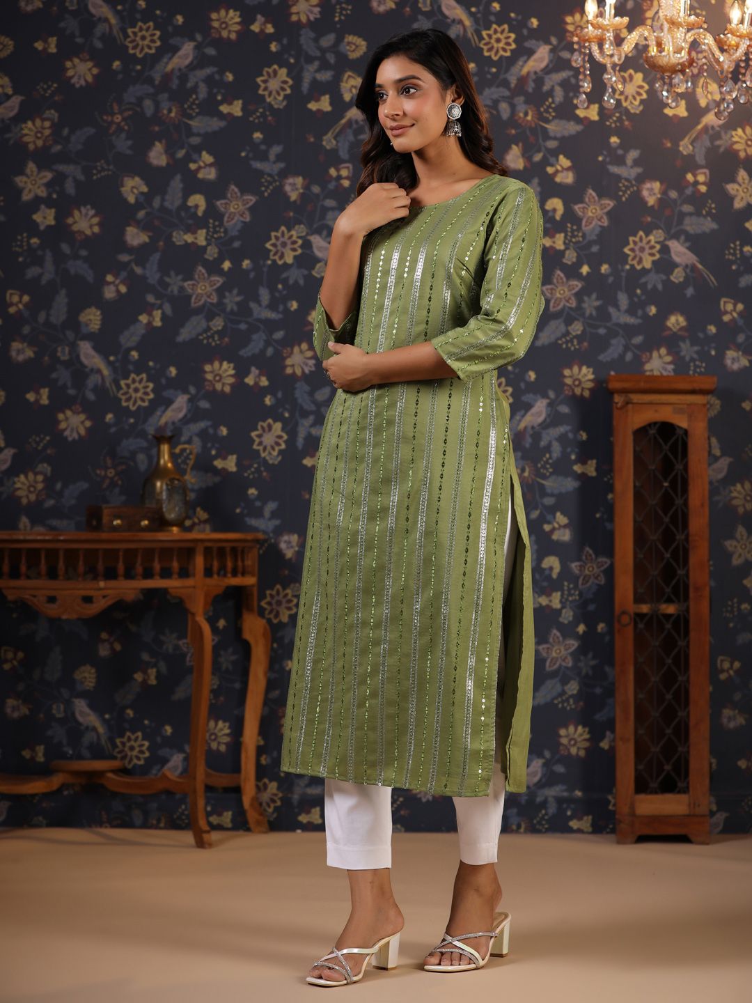 House of Pataudi Ethnic Motifs Embroidered Sequinned Jashn Kurta