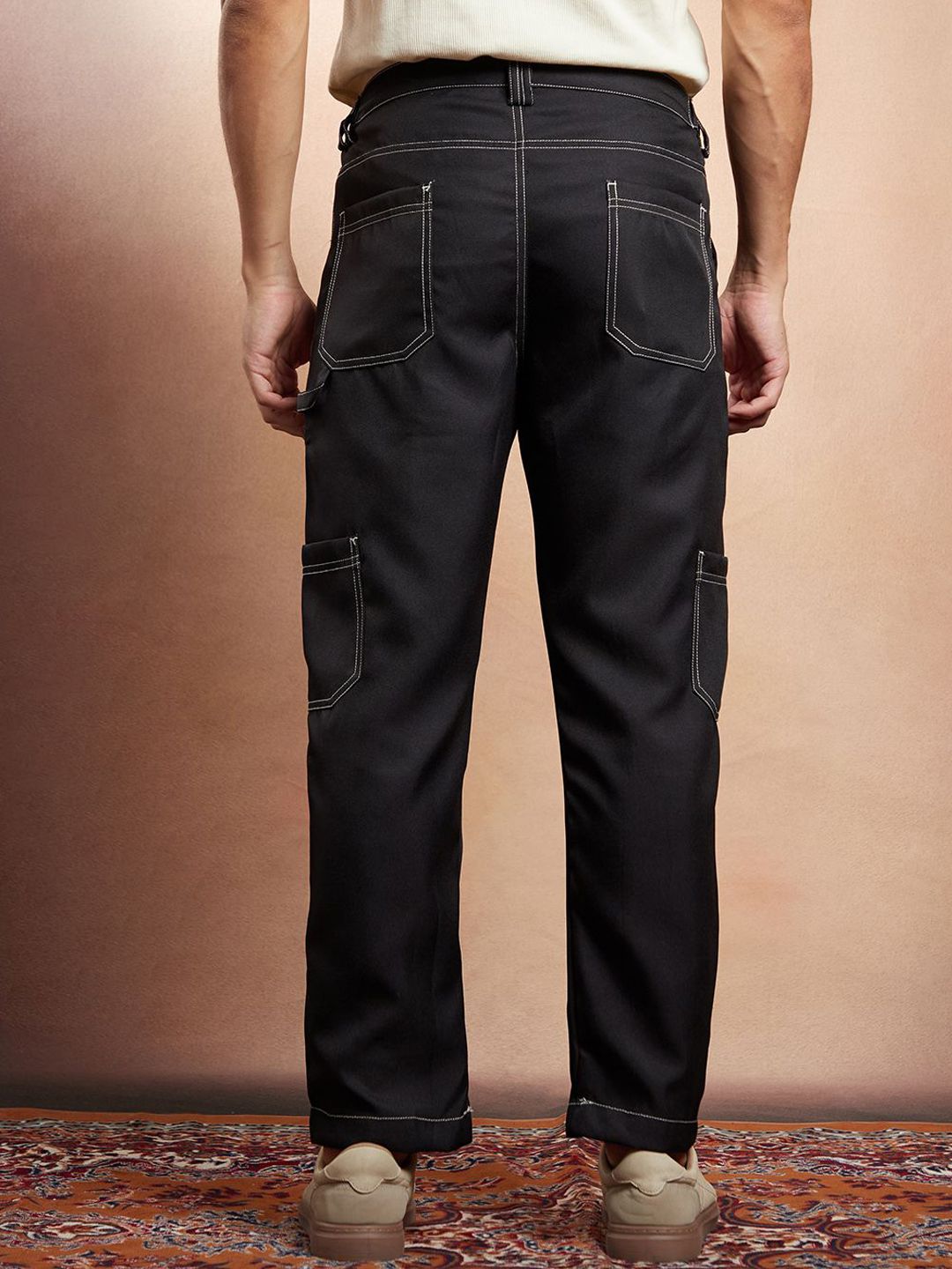 Campus Sutra Men Solid Comfort Cargos Trousers
