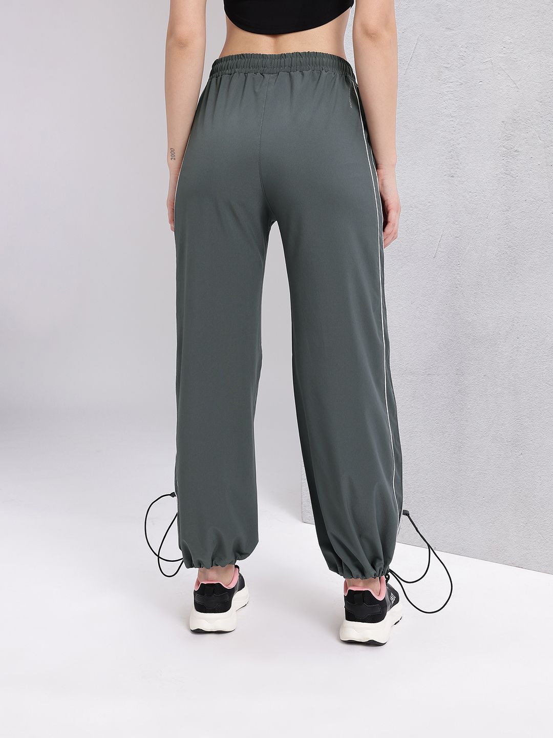 HRX by Hrithik Roshan Women Rapid-Dry Training Joggers