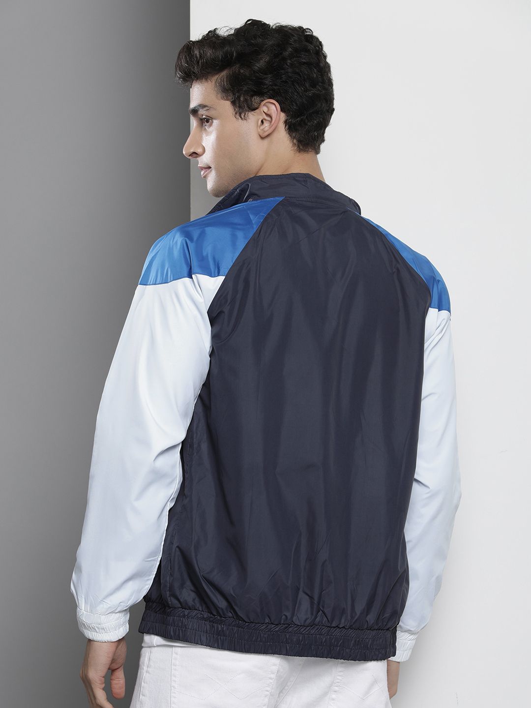 The Indian Garage Co Men Blue & White Colourblocked Windcheater Jacket