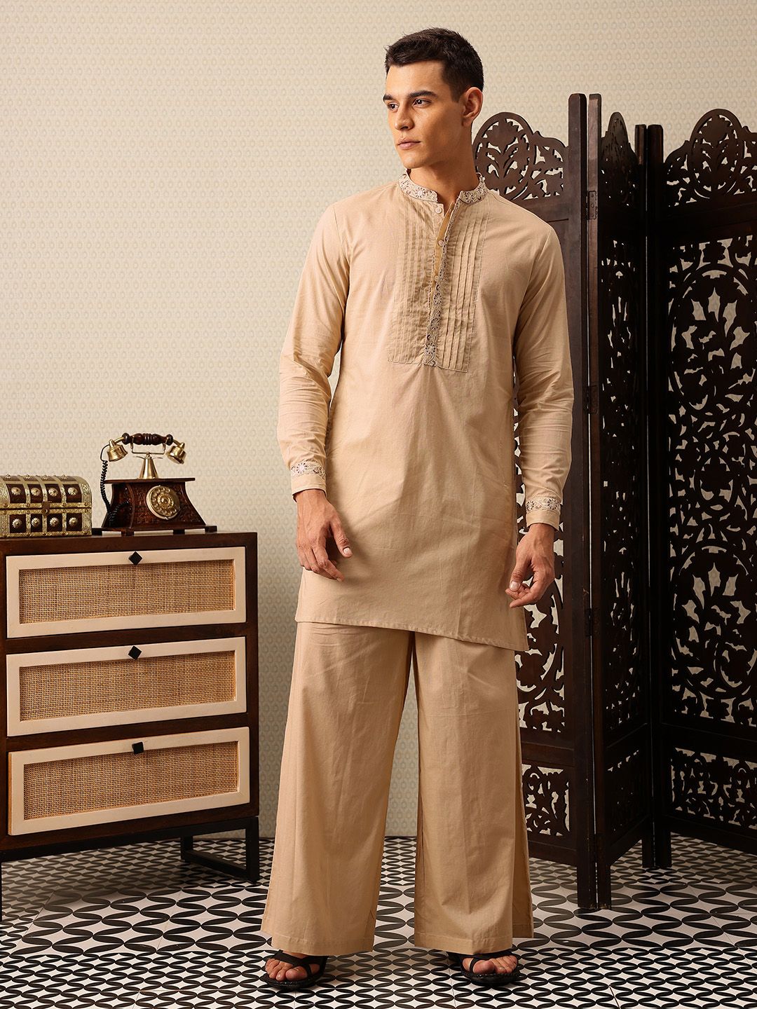 House of Pataudi Floral Yoke Design Thread Work Pure Cotton Jashn Kurta with Trousers