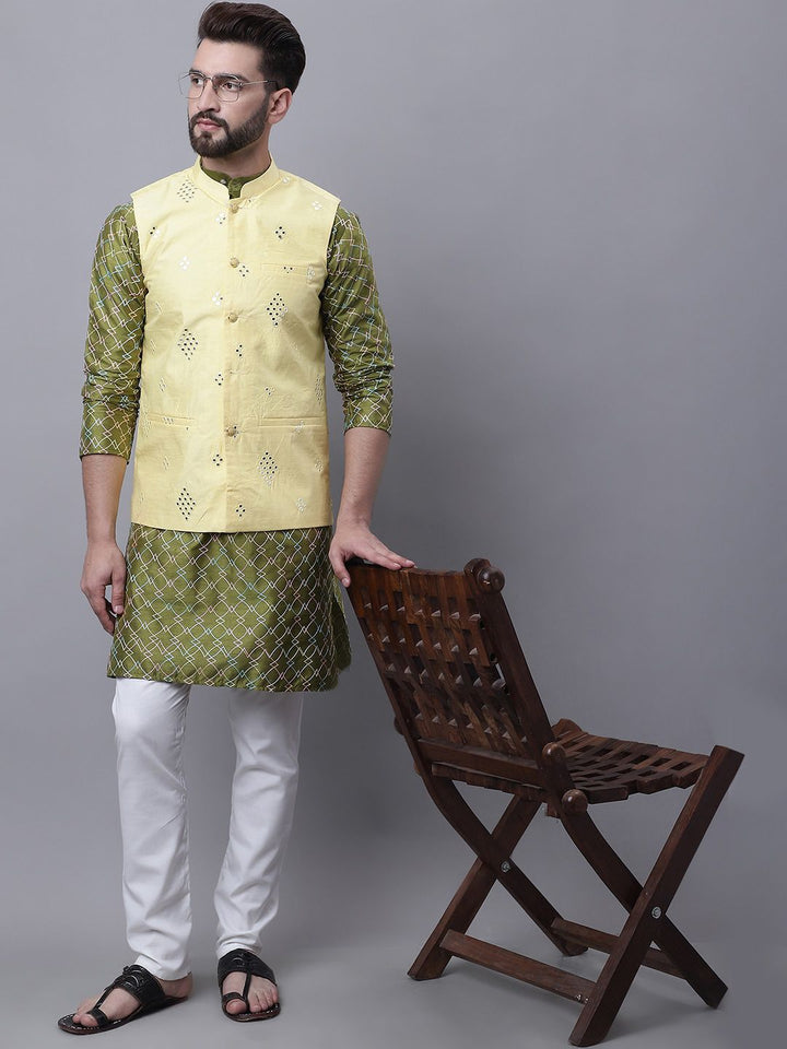 SOJANYA Kurta Biasa Sulam dengan Jaket Churidar & Nehru