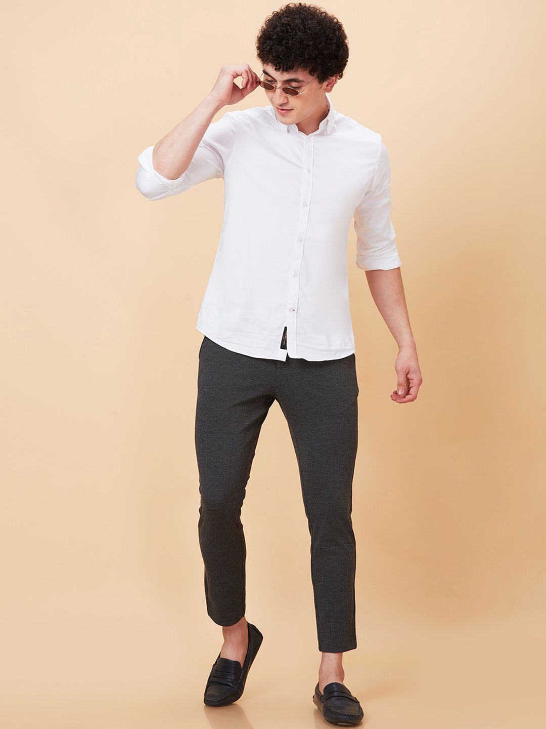 Being Human Men Textured Mid Rise Easy Wash Cotton Chino Trousers