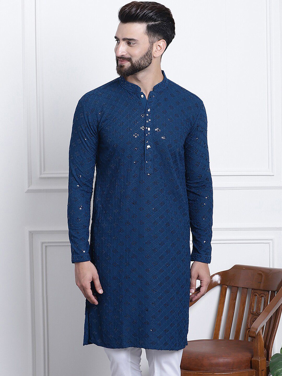 SOJANYA Geometric Embroidered Sequinned Pure Cotton Kurta