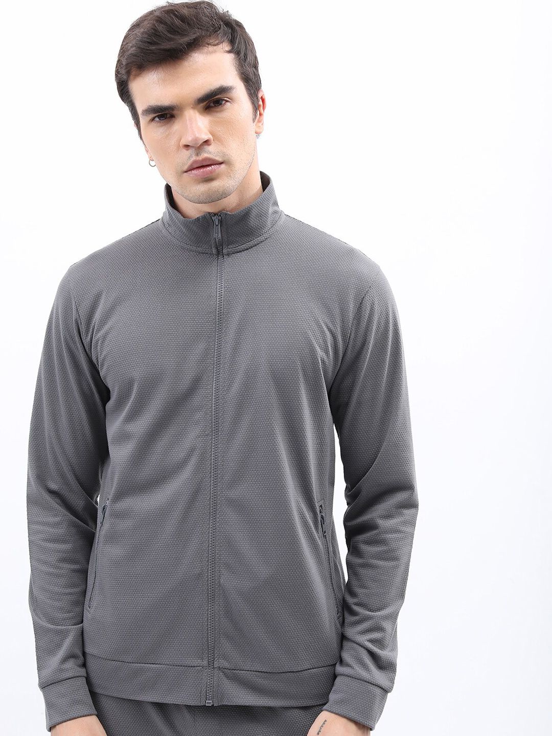 Jaket yang disesuaikan dengan leher Highlander
