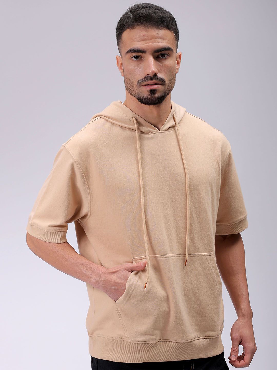 The Indian Garage Co Men Solid Hooded Pullover Short Sleeves Sweatshirt