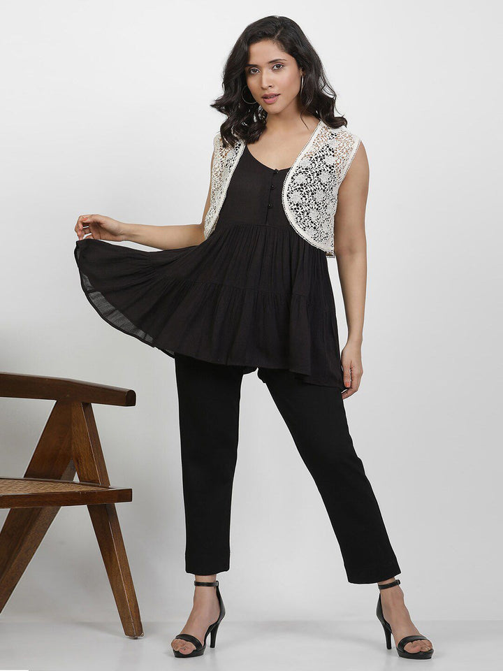 W Shoulder Straps Top With Gillet