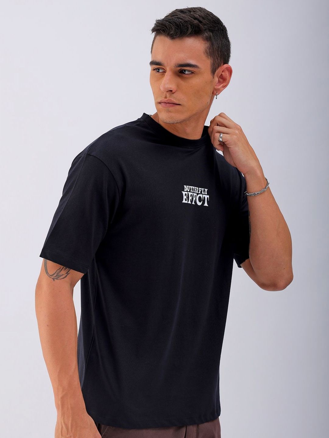 The Indian Garage Co Men Back Printed Pure Cotton Oversized Round Neck T-shirt