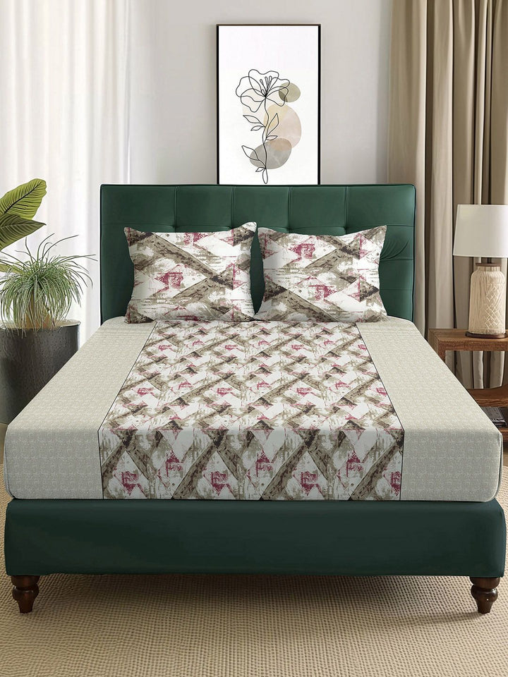 Story@home Arena Brown & Grey Printed 180 TC Queen Bedsheet & 2 Pillow Covers
