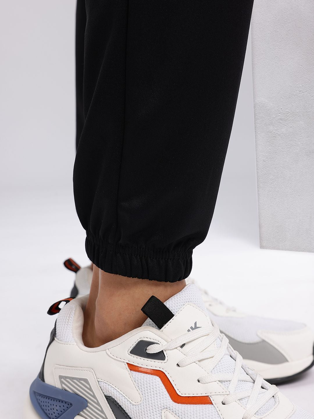 HRX by Hrithik Roshan Men Printed Detail Rapid-Dry Running Joggers