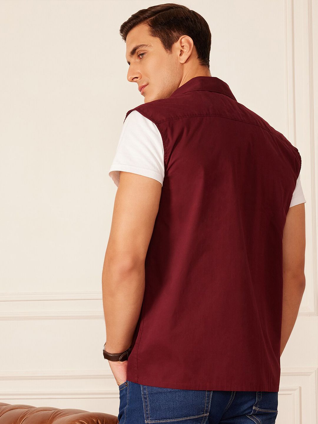 DENNISON Smart Sleeveless Cotton Casual Shirt