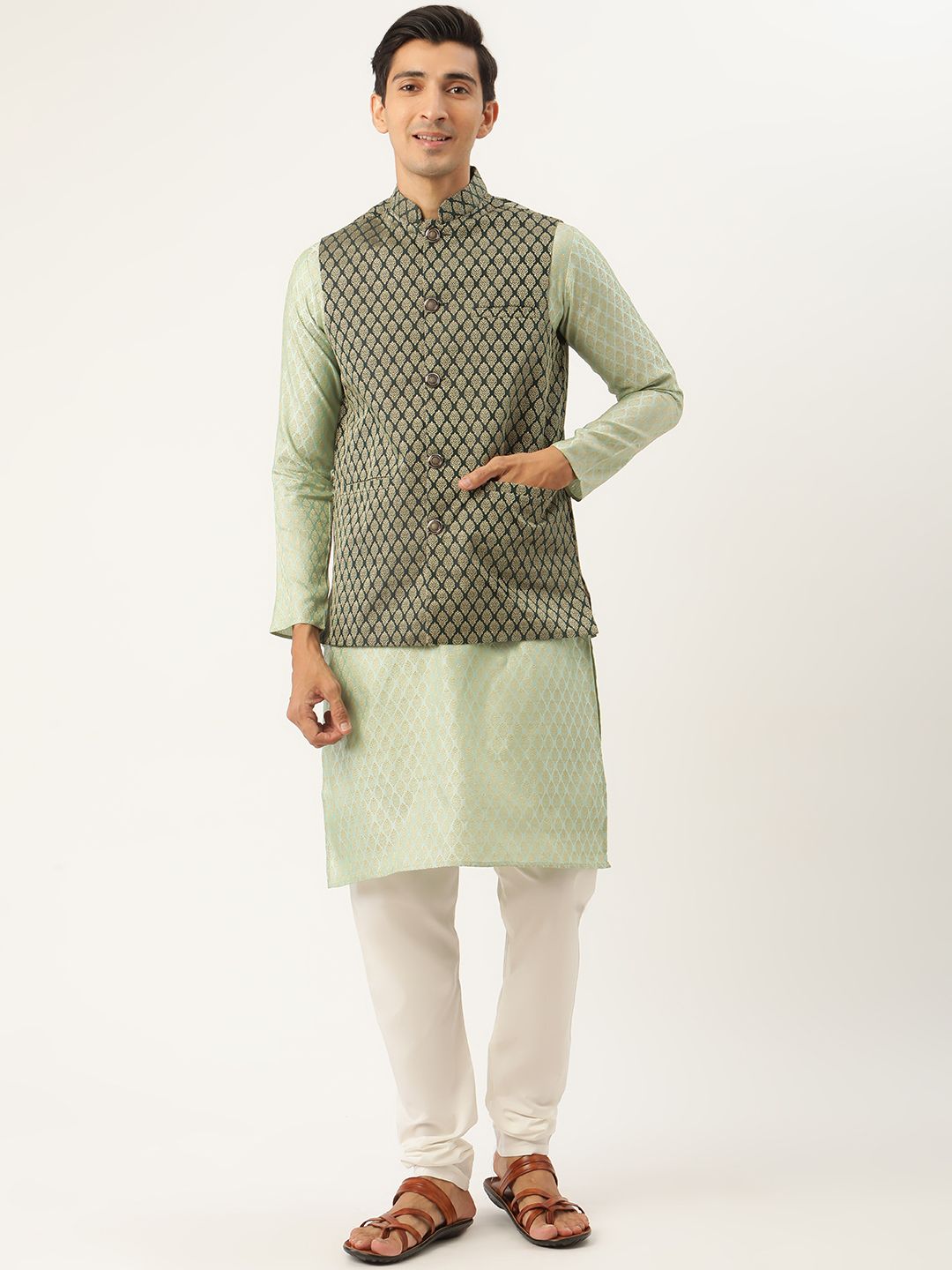 SOJANYA Men Green & Off-White Ethnic Motifs Kurta with Churidar & Nehru Jacket