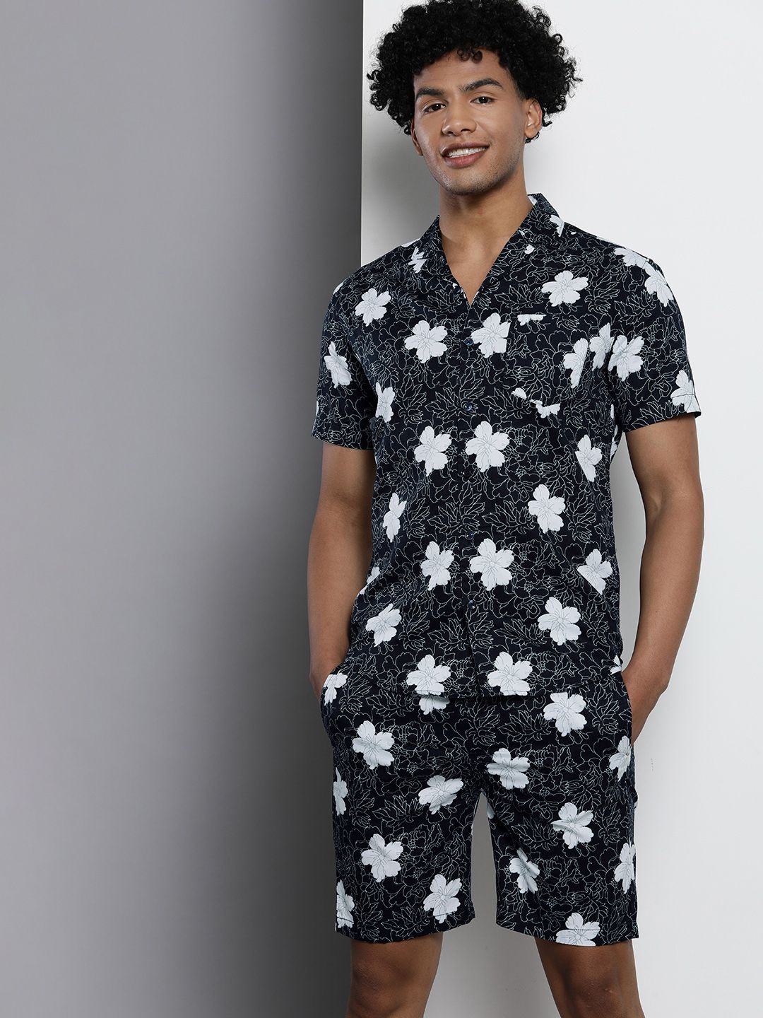 The Indian Garage Co Men Blue Floral Print Pure Cotton Night Suit