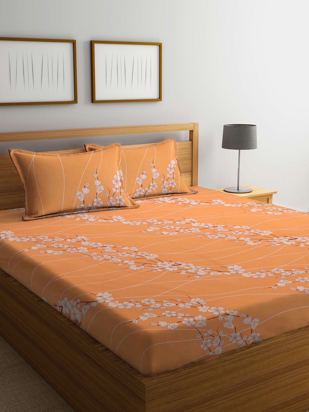 KLOTTHE Orange & White Floral-Printed 130GSM Pure-Cotton Double KIng Bedsheet Set