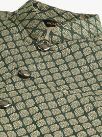 SOJANYA Men Green & Off-White Ethnic Motifs Kurta with Churidar & Nehru Jacket